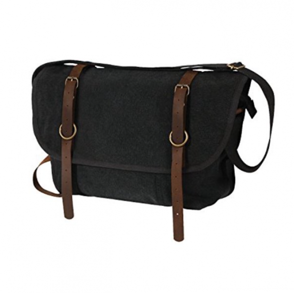 Tas bahu berbahan kanvas dengan aksen kulit